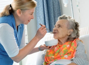 Hướng dẫn chăm sóc người nhồi máu não tránh những sai lầm không đáng có